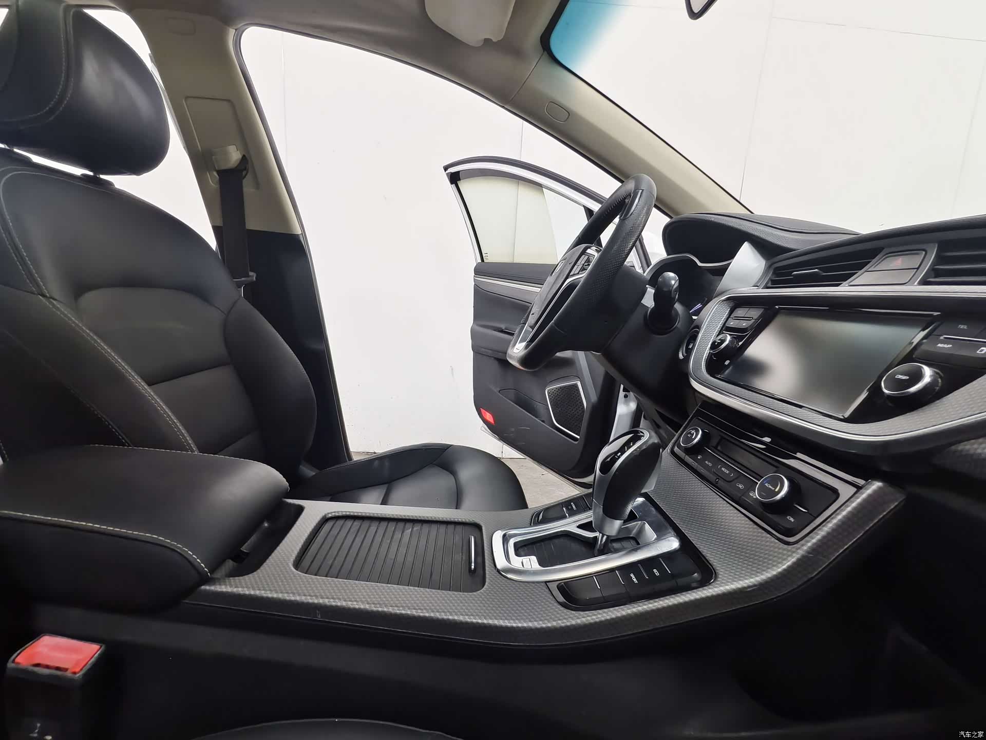 Geely Emgrand, 2017 15