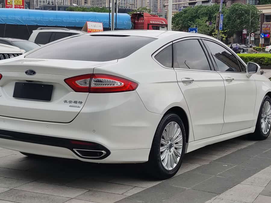 Ford Mondeo 2016, фото 5