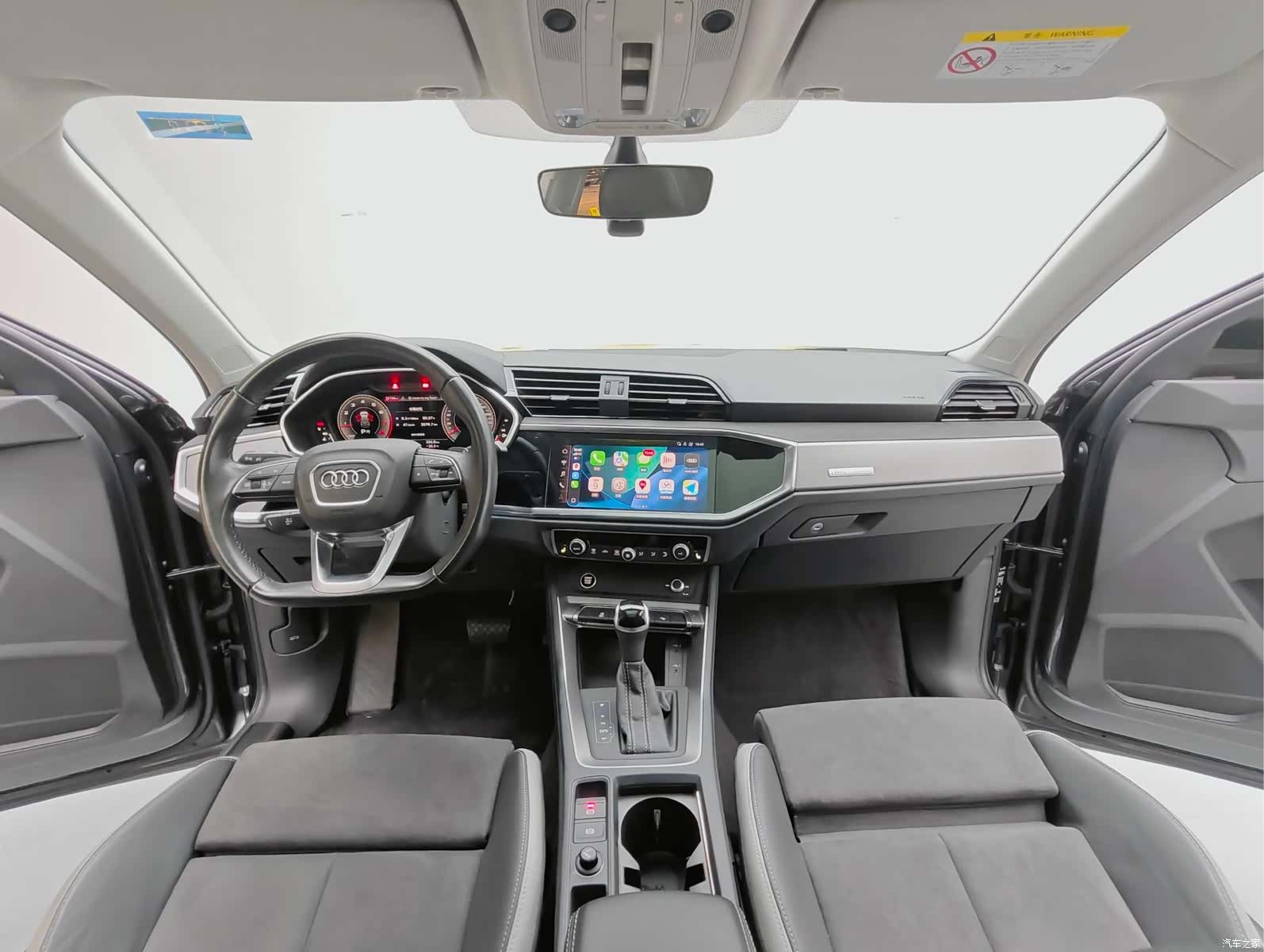 Audi Q3, 2023 14