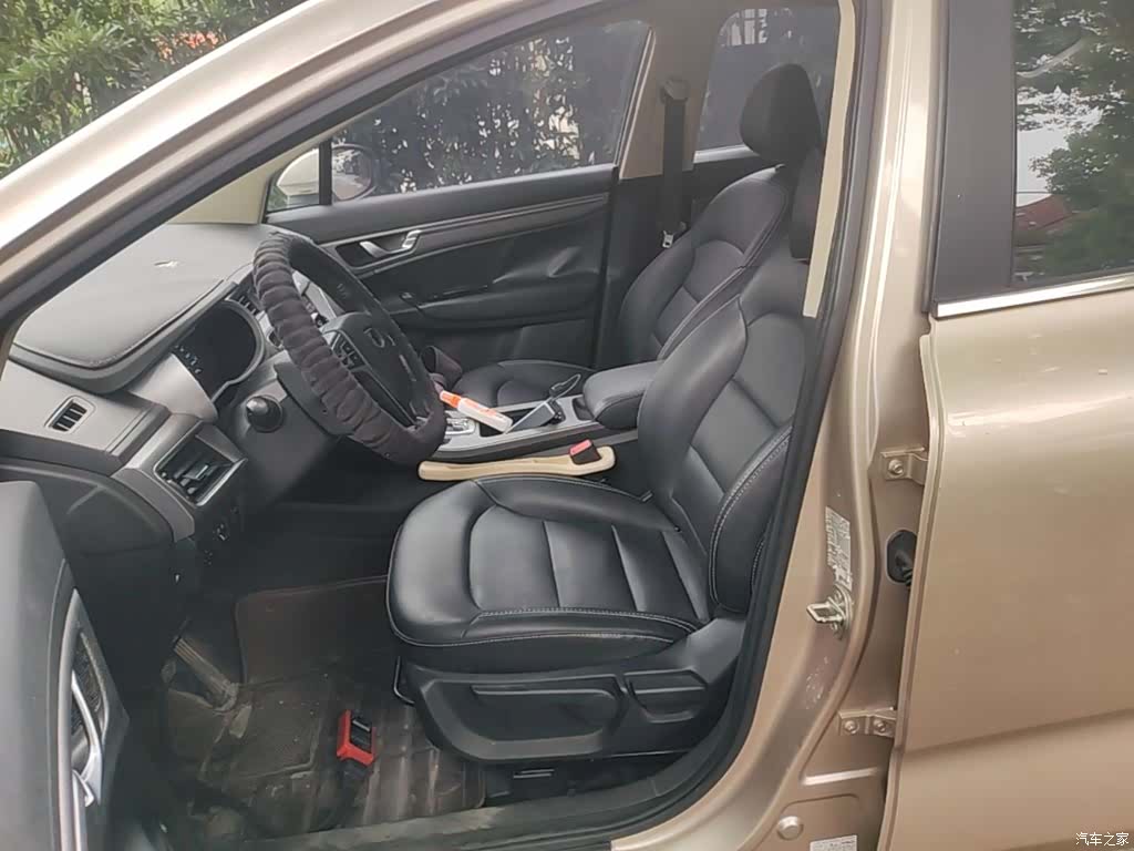 Geely Emgrand, 2016 15