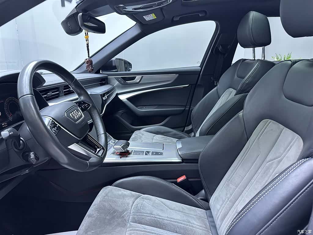 Audi A6L, 2021 все фото
