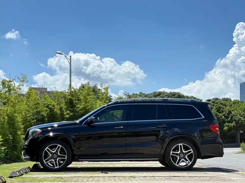 Mercedes-Benz GLS Mercedes-Benz GLS
