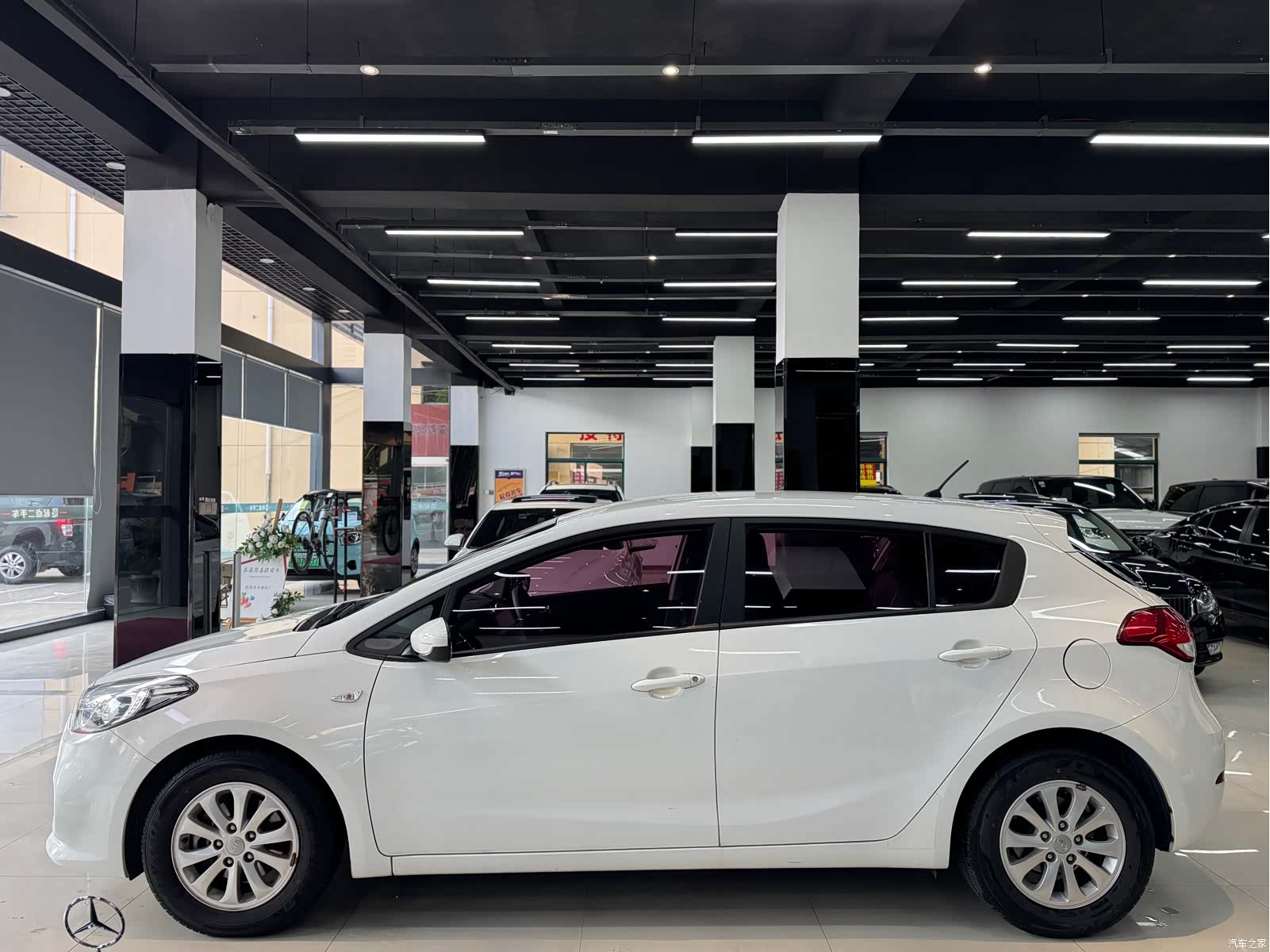 Kia K3, 2015 4