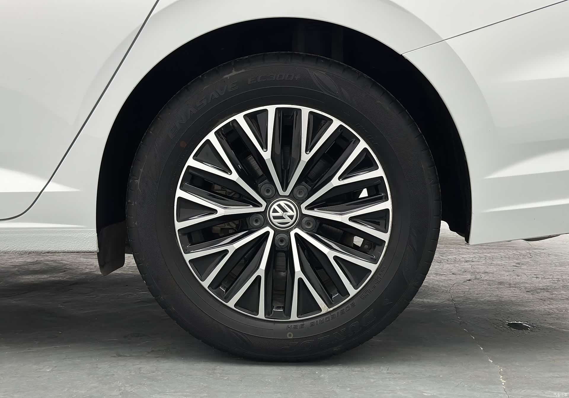 Volkswagen Sagitar, 2021 11