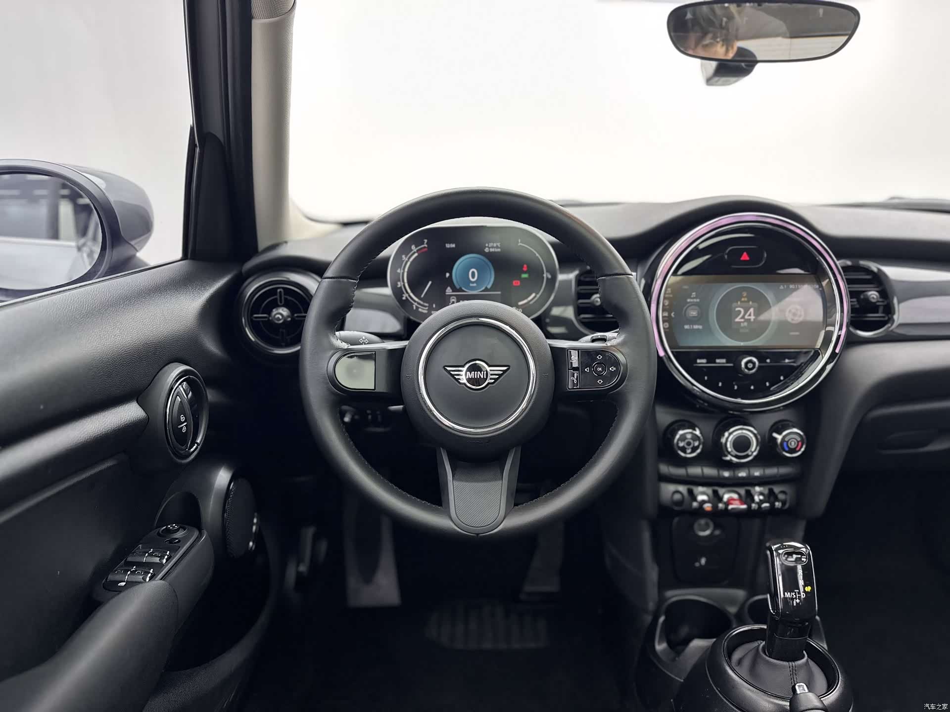 Mini ONE, 2024 11