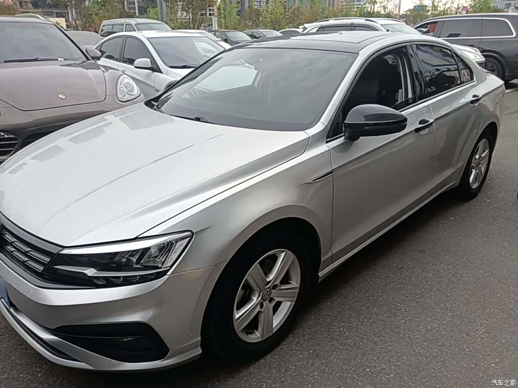 Volkswagen Lamando