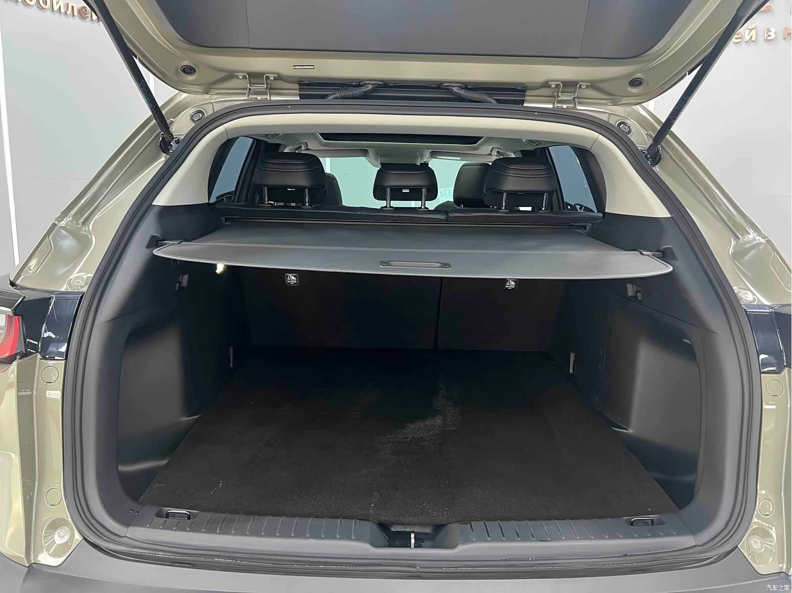 Mazda CX-50, 2023 25