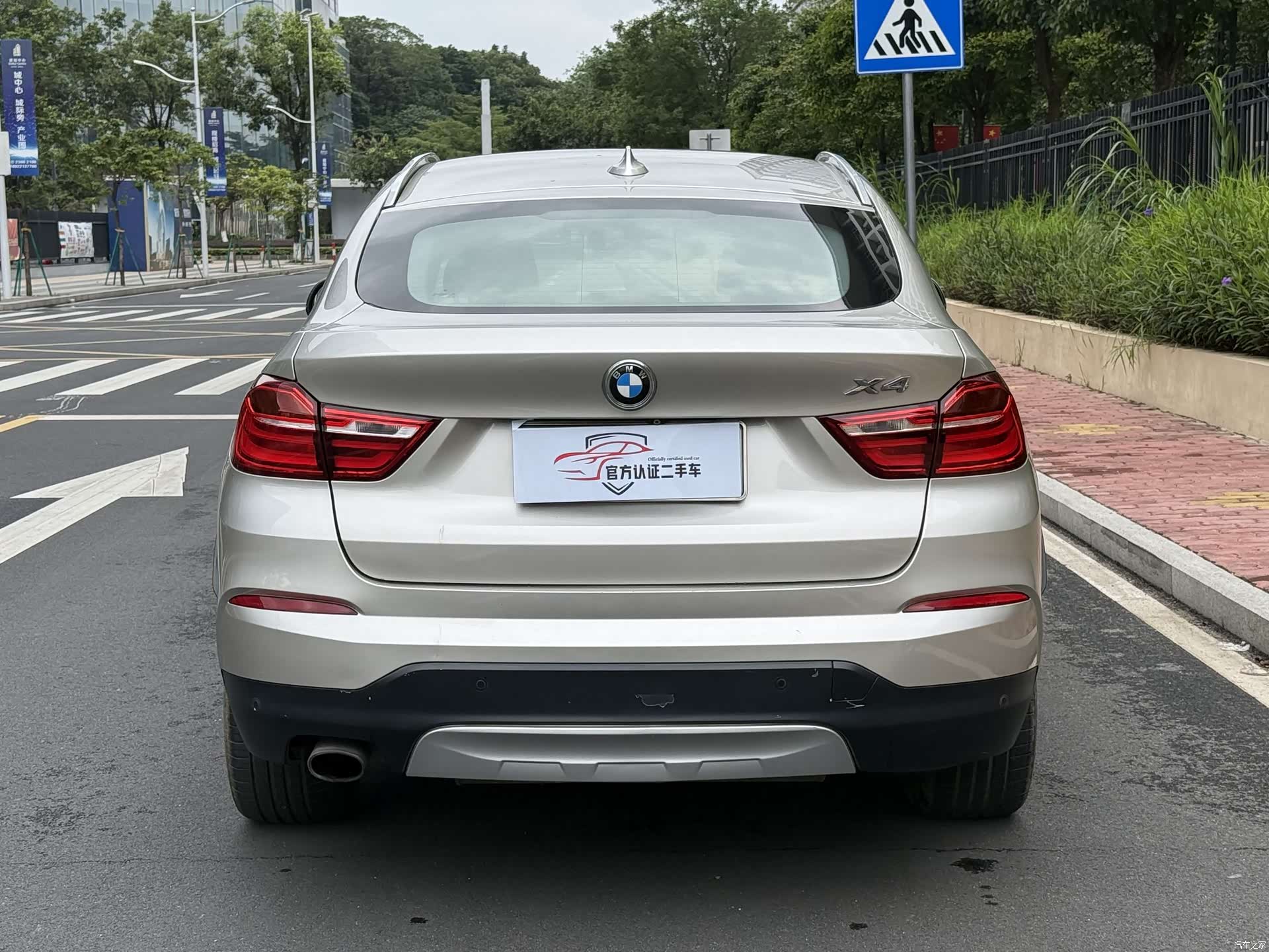 BMW X4, 2015 16