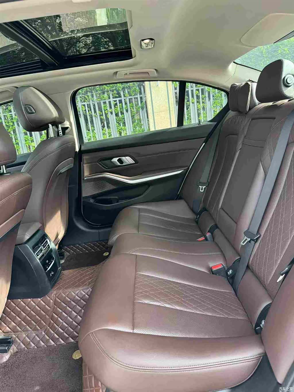 BMW 3 Series, 2023 10