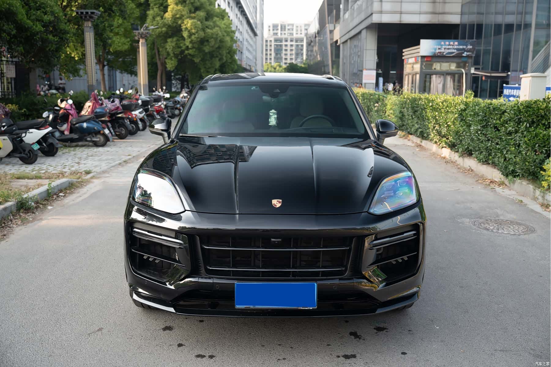Porsche Cayenne, 2025 2