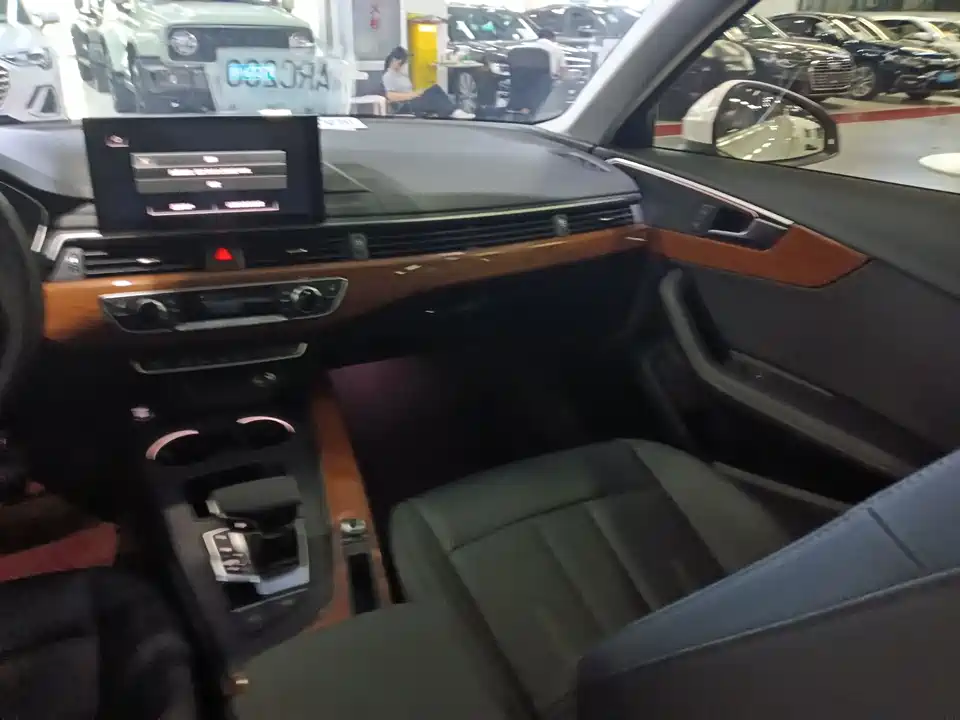 Audi A4L Audi A4L