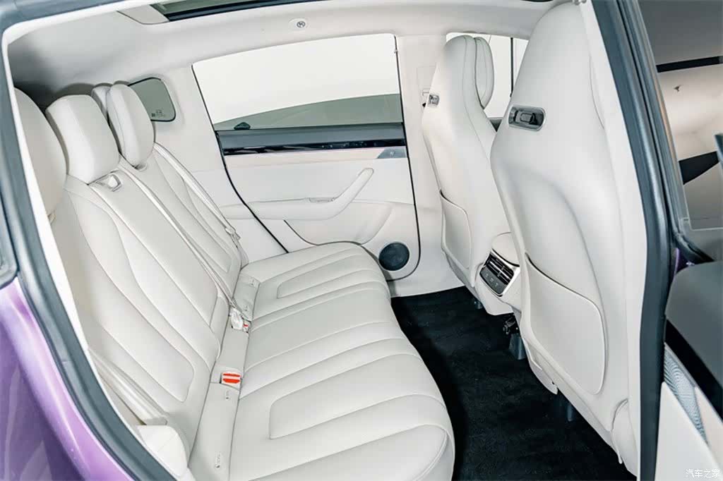 Luxeed R7, 2025 21