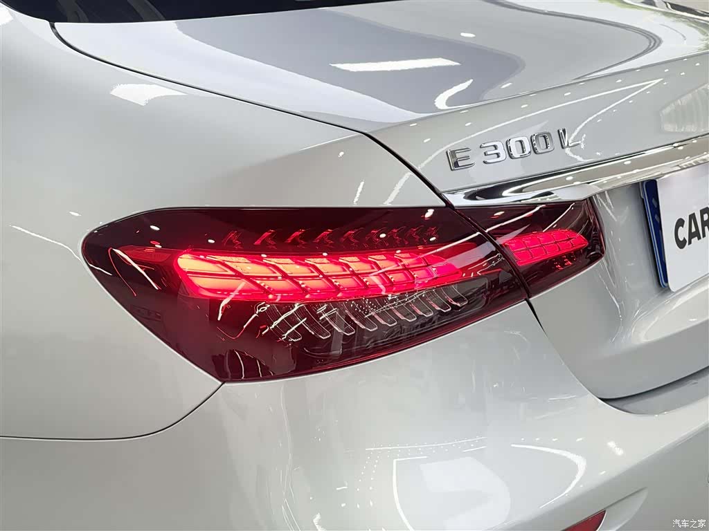 Mercedes-Benz E-Class, 2024 12