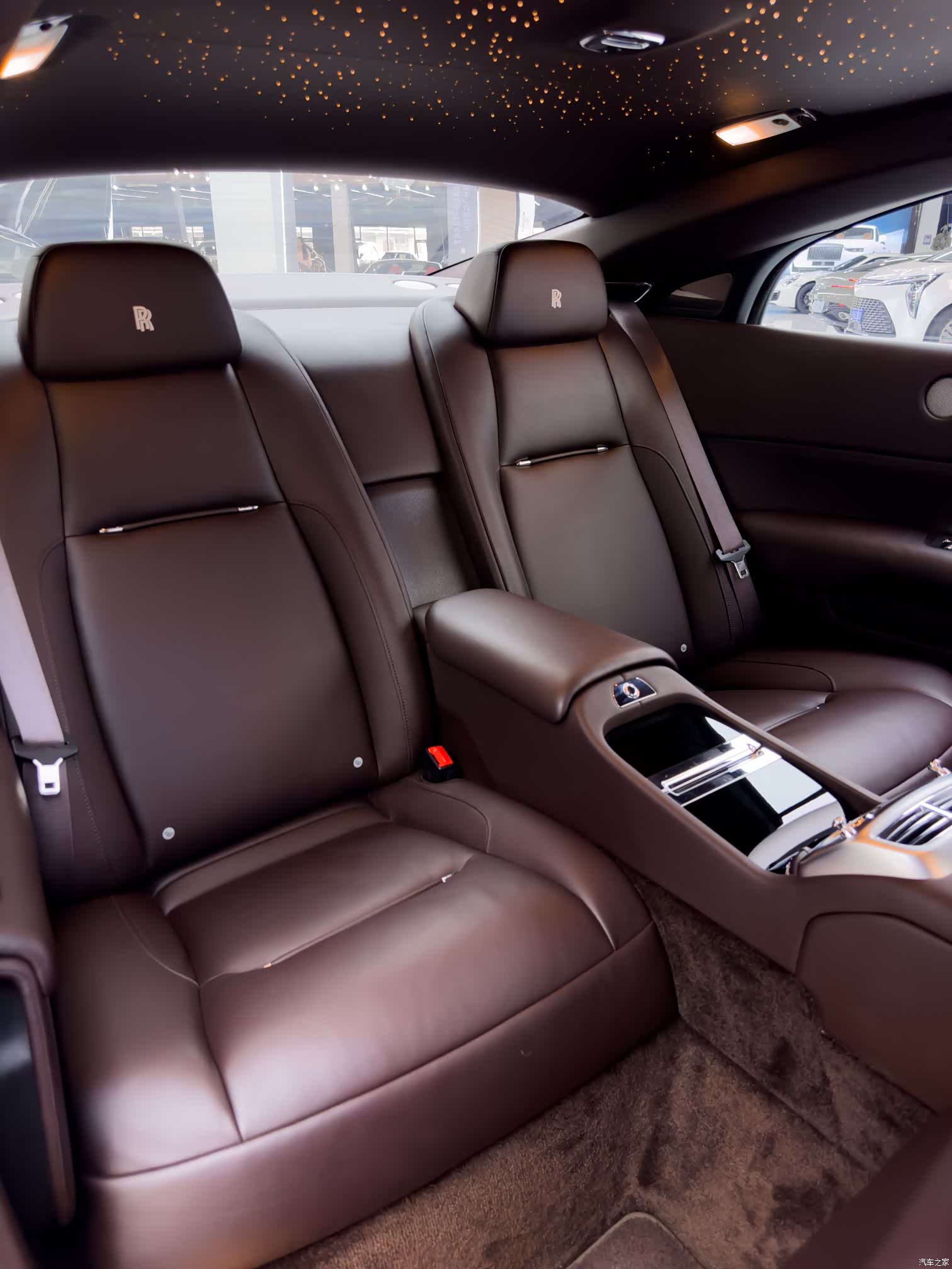 Rolls-Royce Wraith, 2018 24