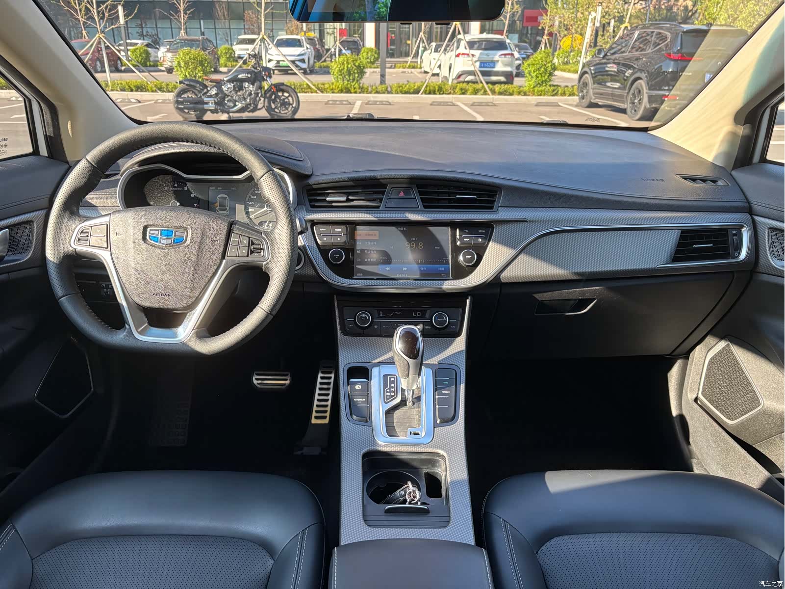 Geely Emgrand, 2017 8