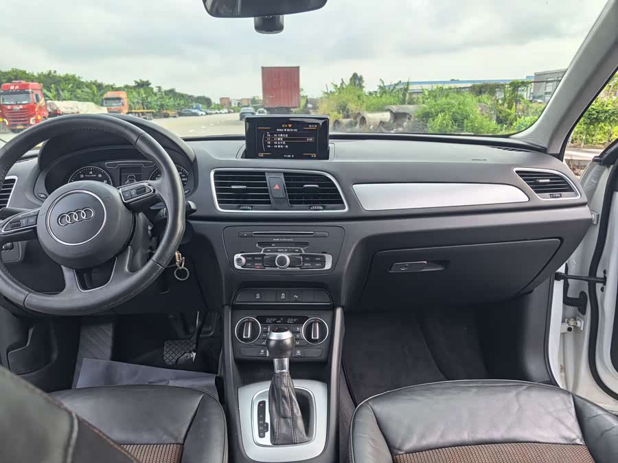 Audi Q3 2019, фото 16