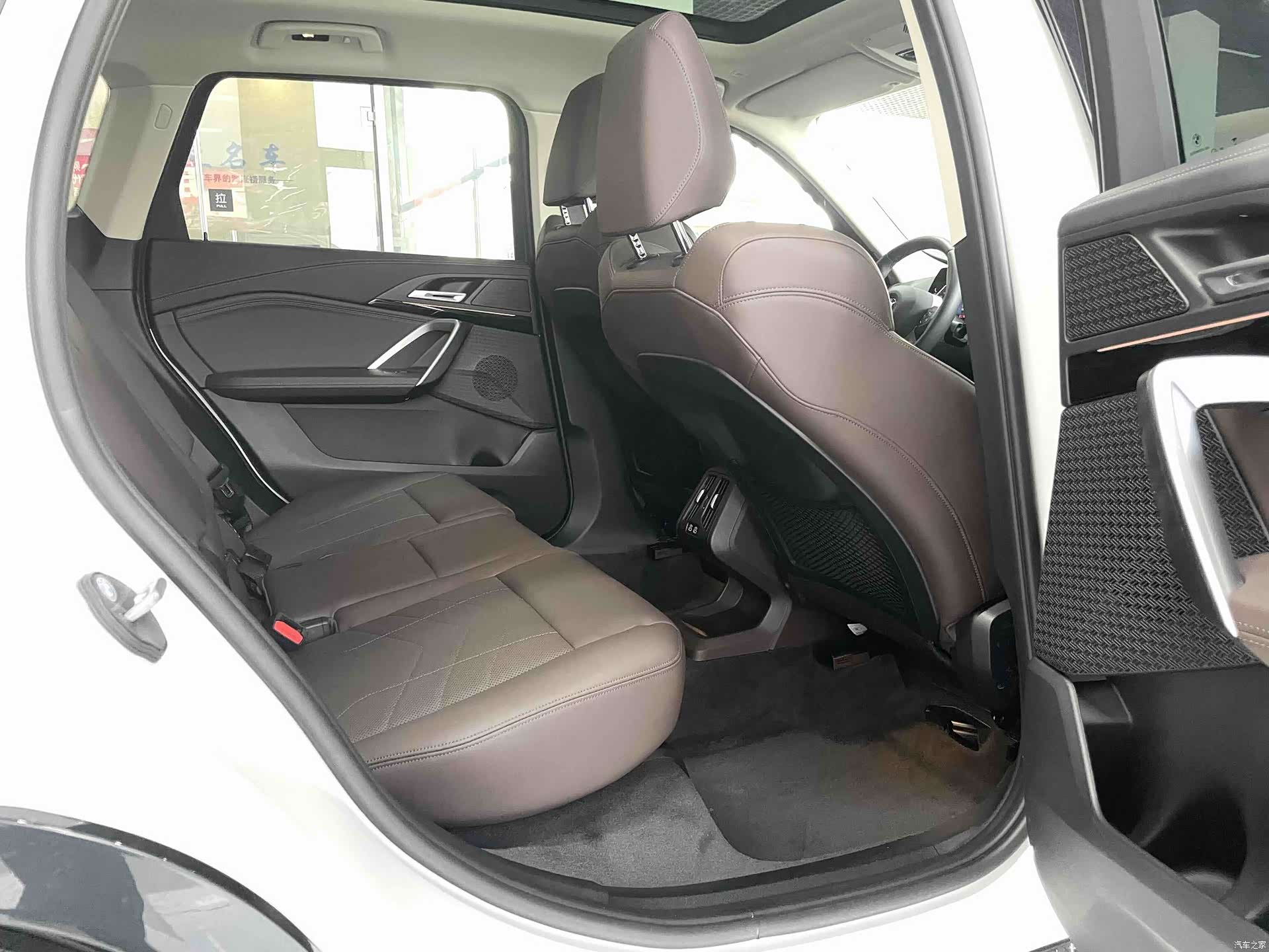 BMW X1, 2023 11