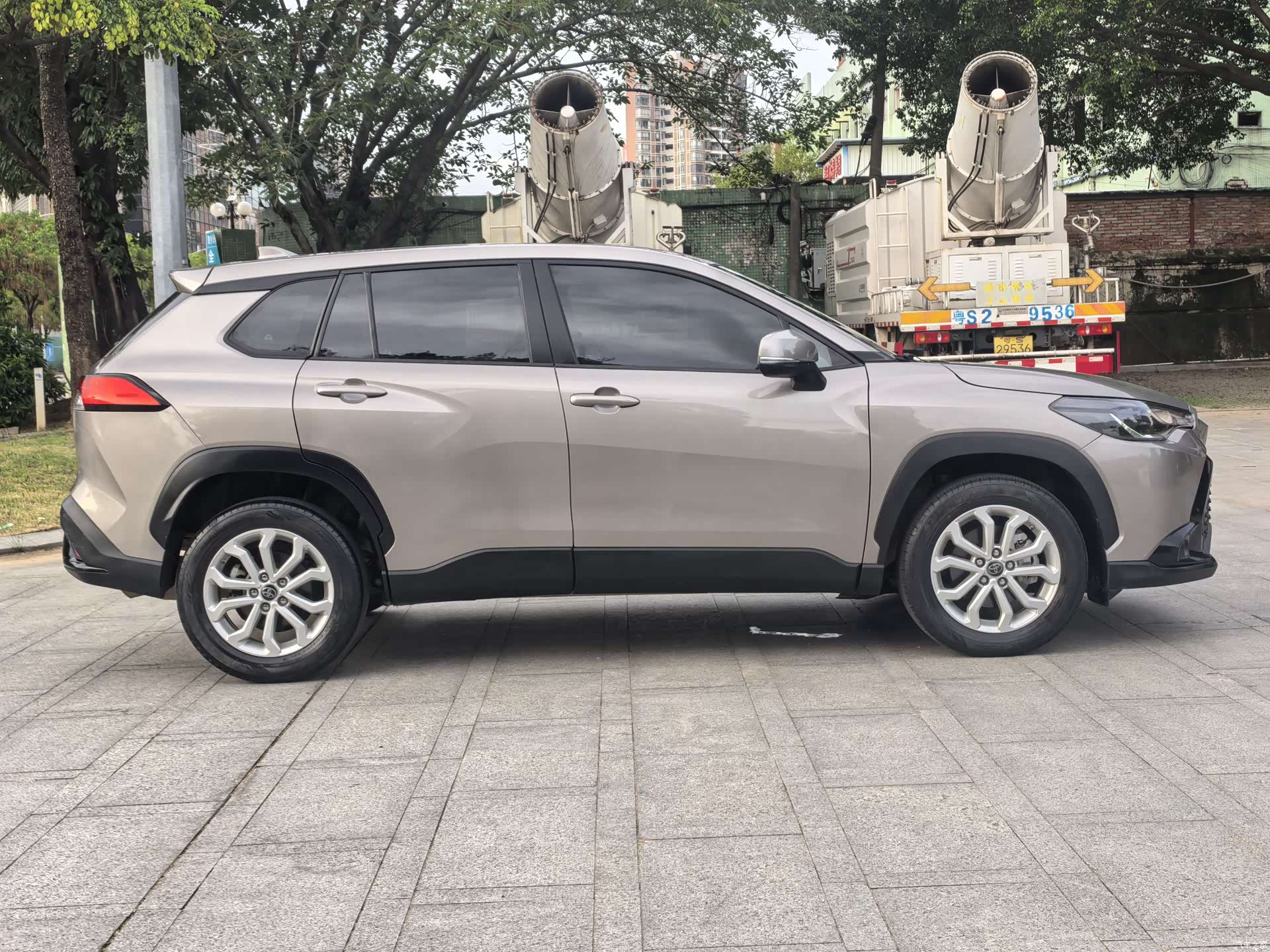 Toyota Frontlander, 2023 7