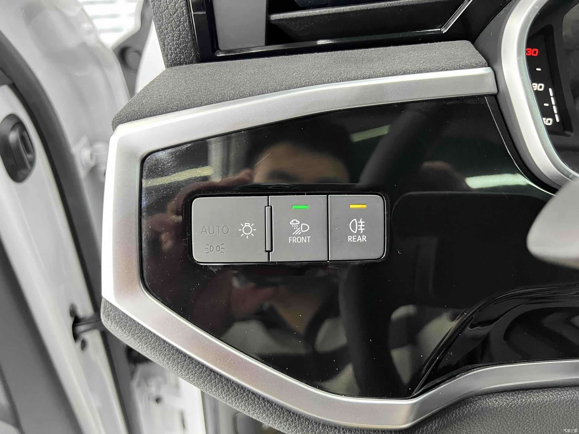 Audi Q3, 2022 9