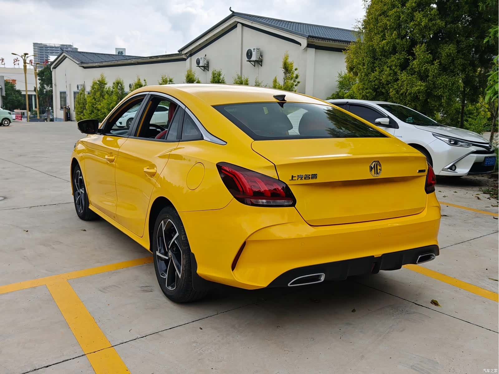 MG MG5, 2021 6