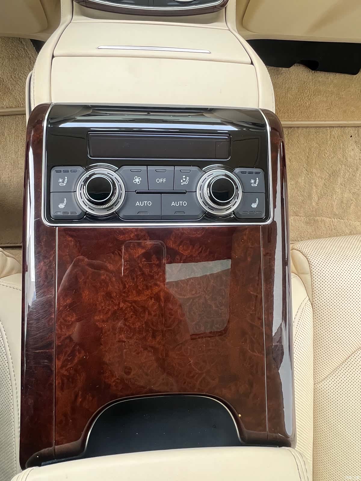 Audi A8L, 2013 12