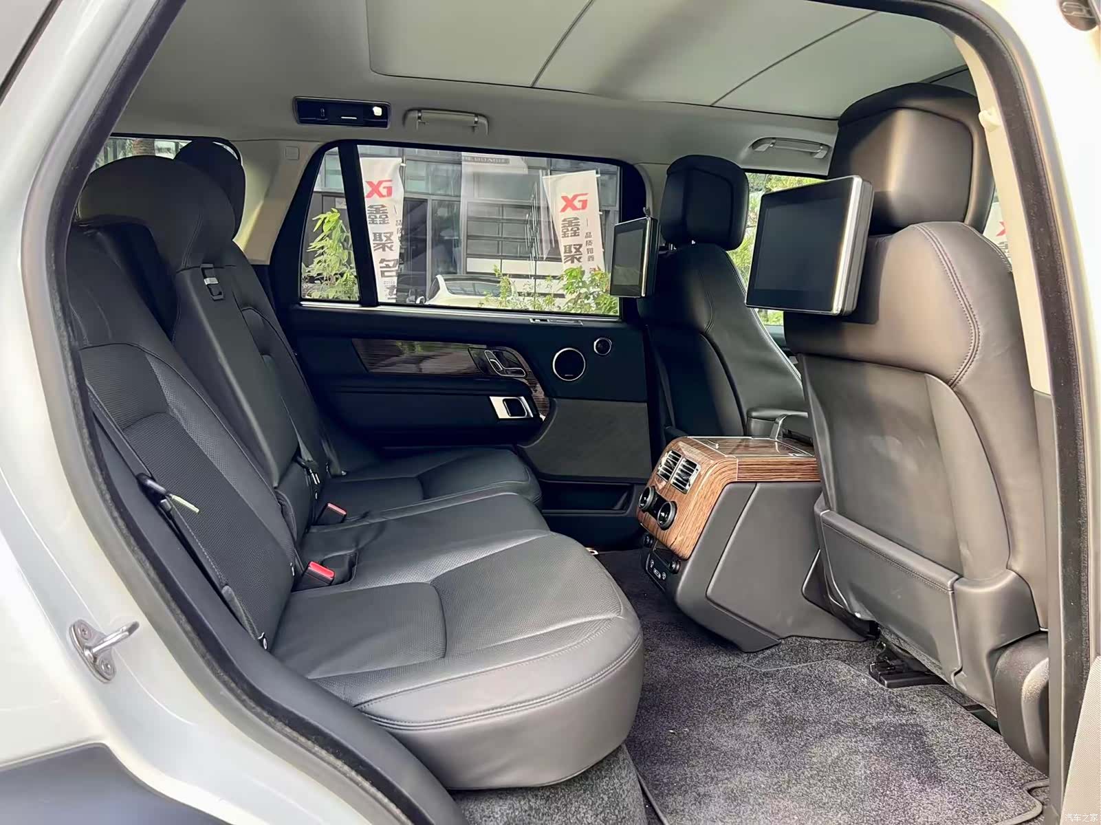 Land Rover Range Rover, 2020 12