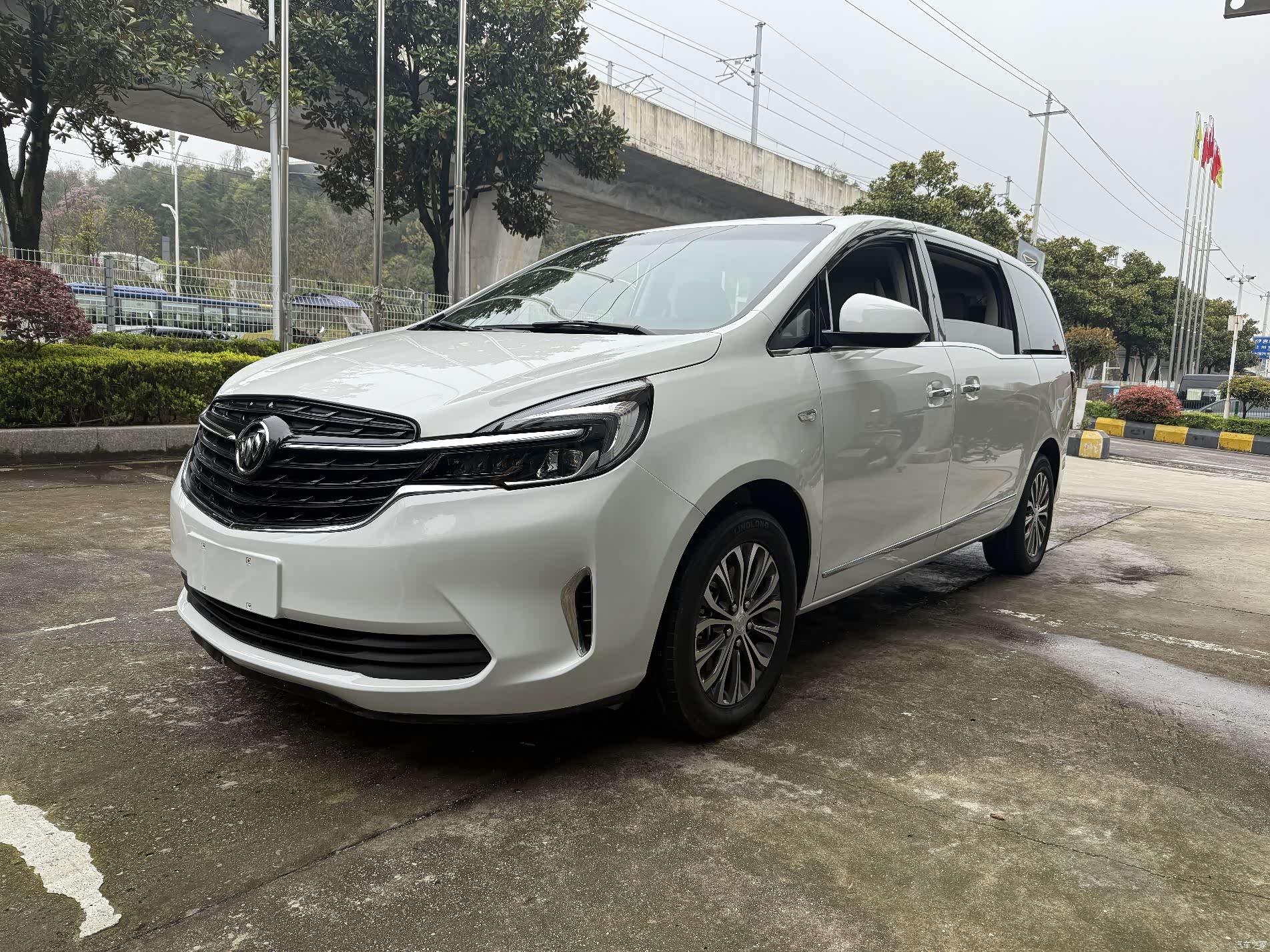 Buick GL8, 2021 2