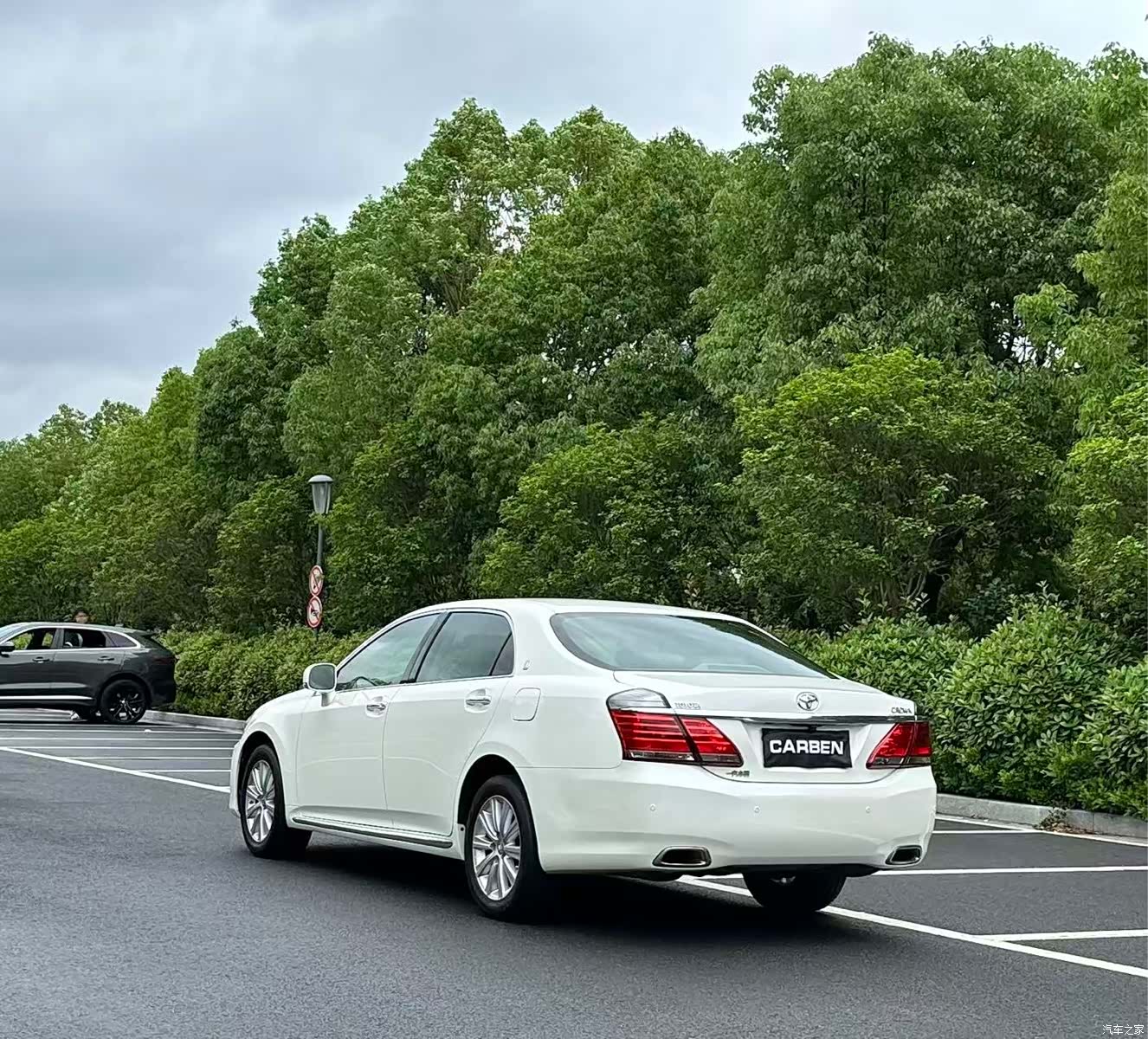 Toyota Crown, 2014 4