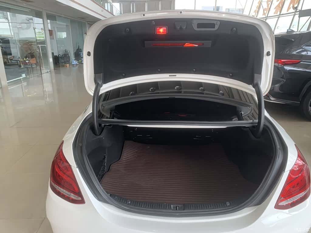 Mercedes-Benz C-Class, 2016 14