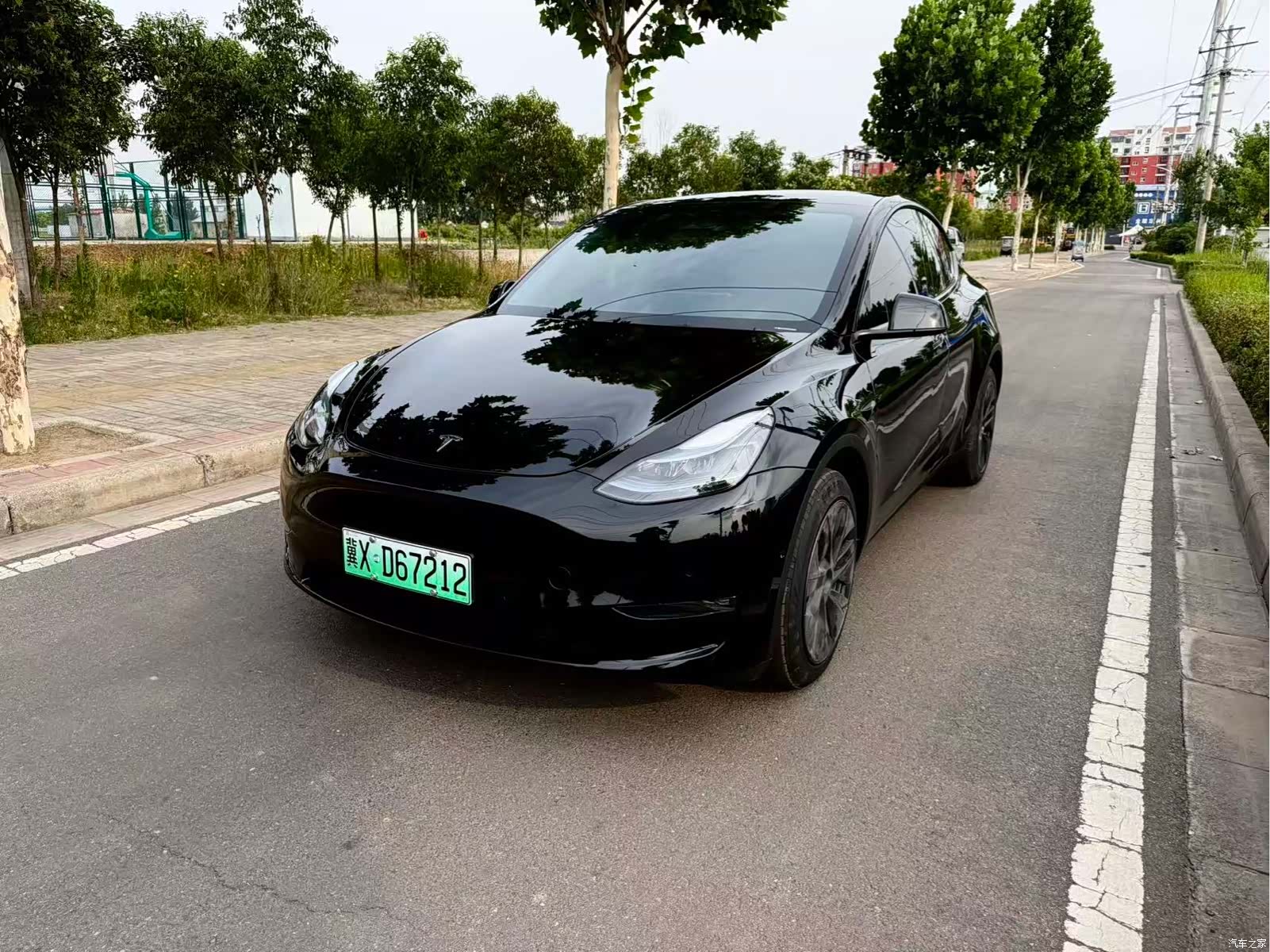 Tesla Model Y, 2023 1