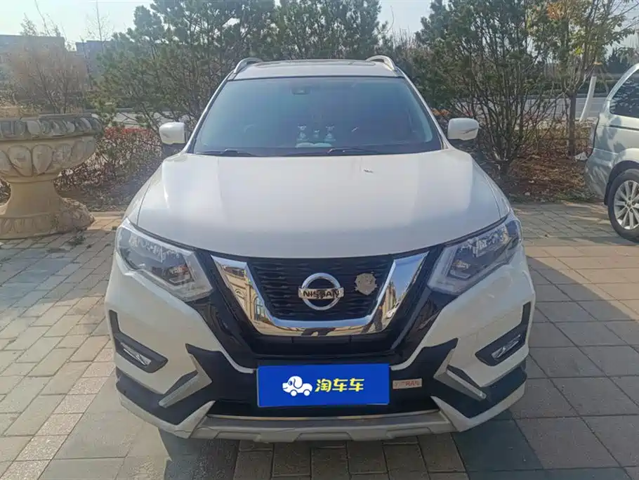 Nissan Qijun