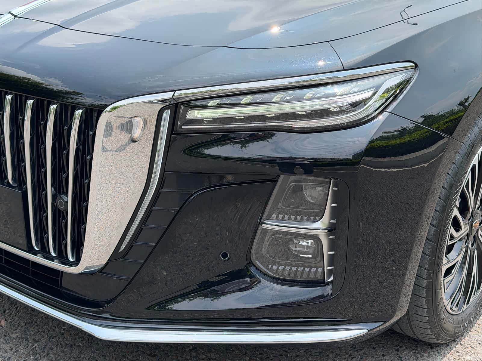 Hongqi H5, 2023 4