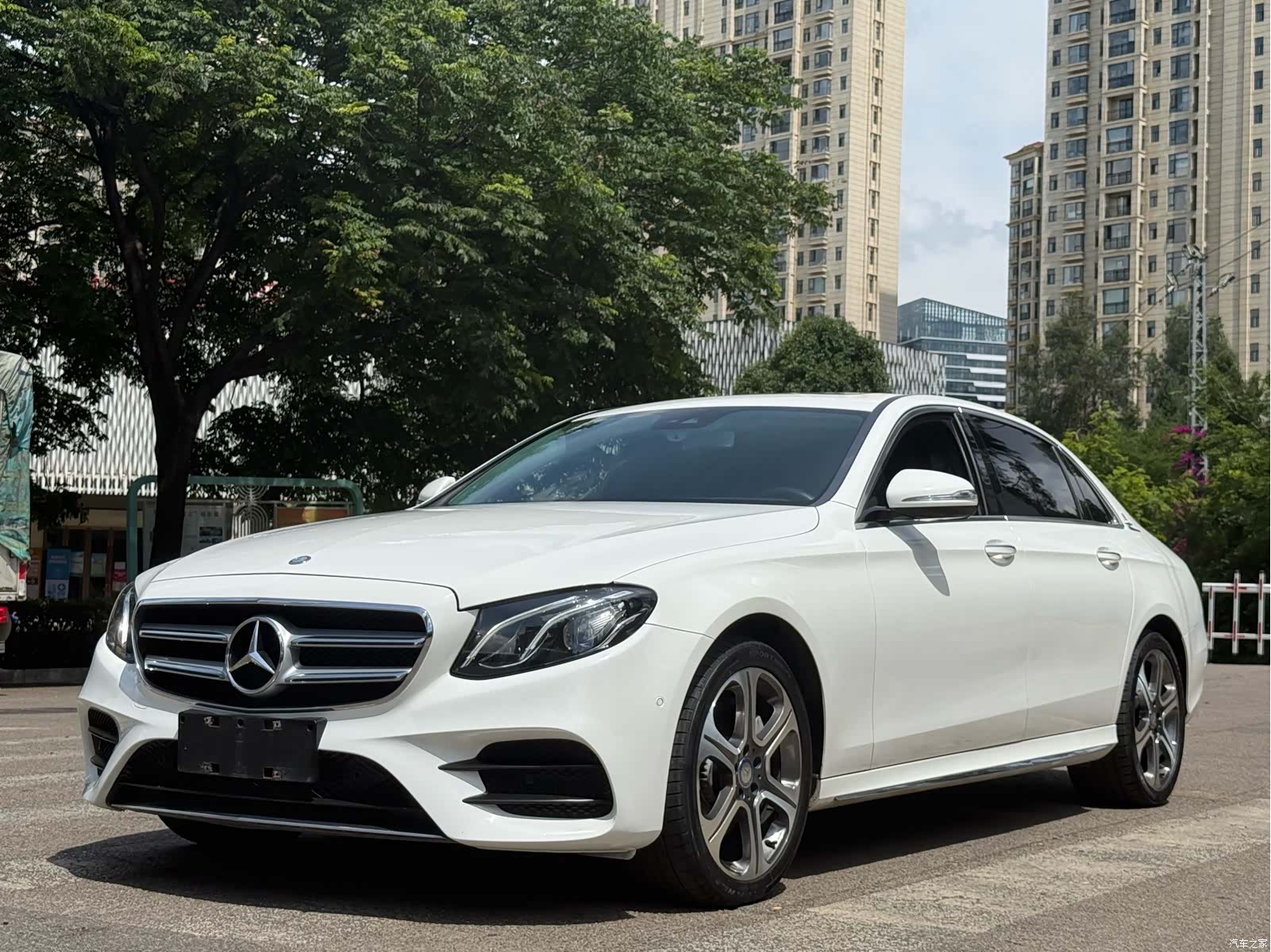 Mercedes-Benz E-Class, 2017 1