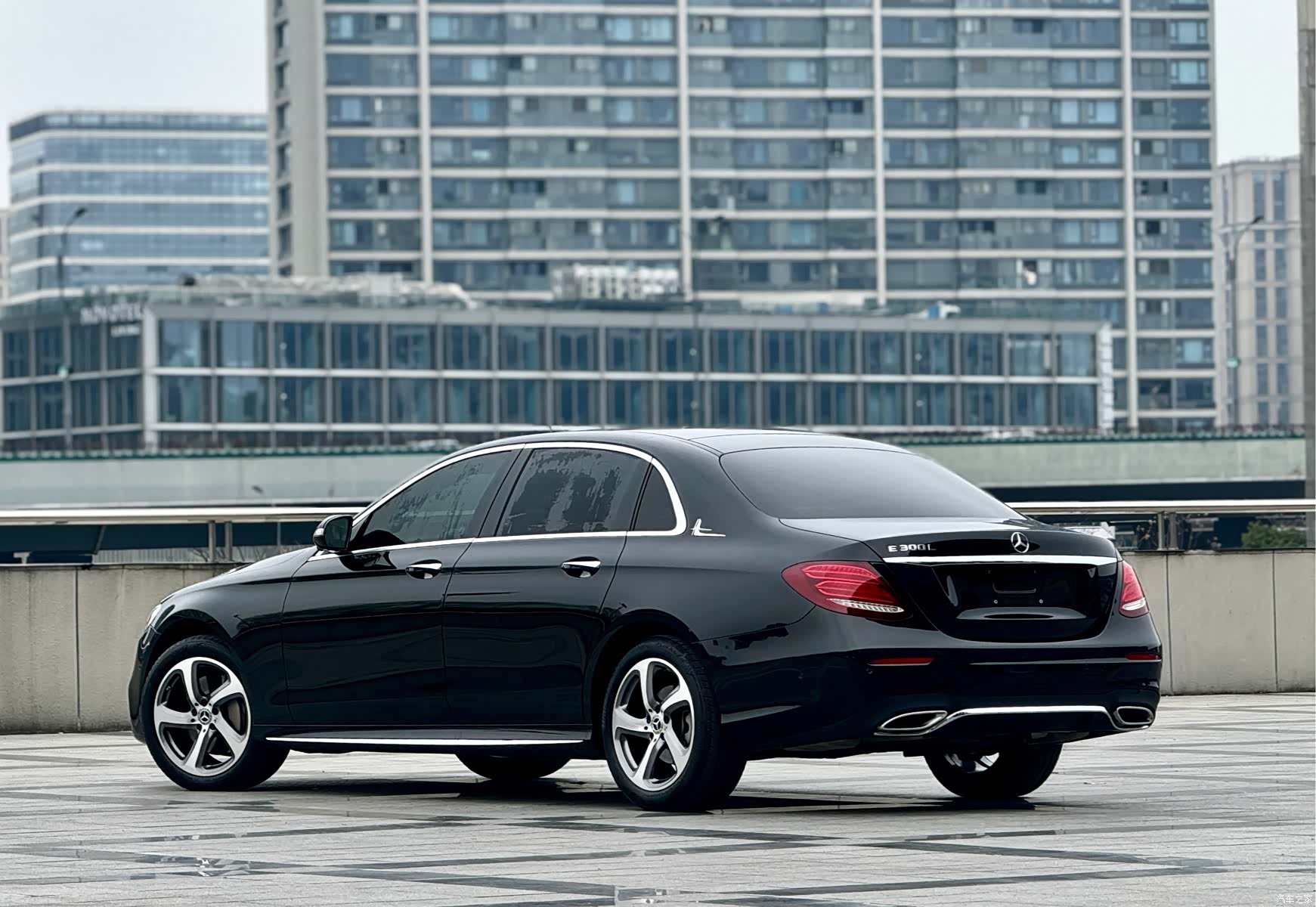 Mercedes-Benz E-Class, 2019 3