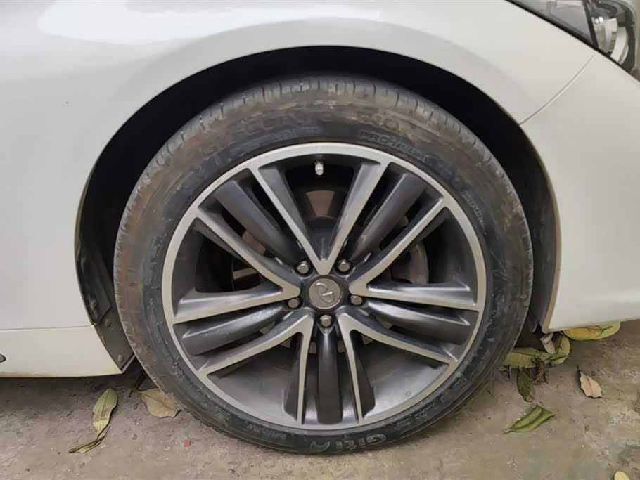 Infiniti Q50L Infiniti Q50L