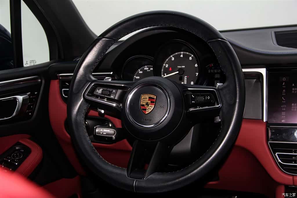 Porsche Macan, 2022 15