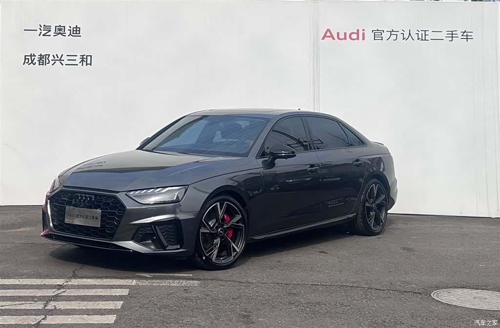 Audi A4L, 2025 1