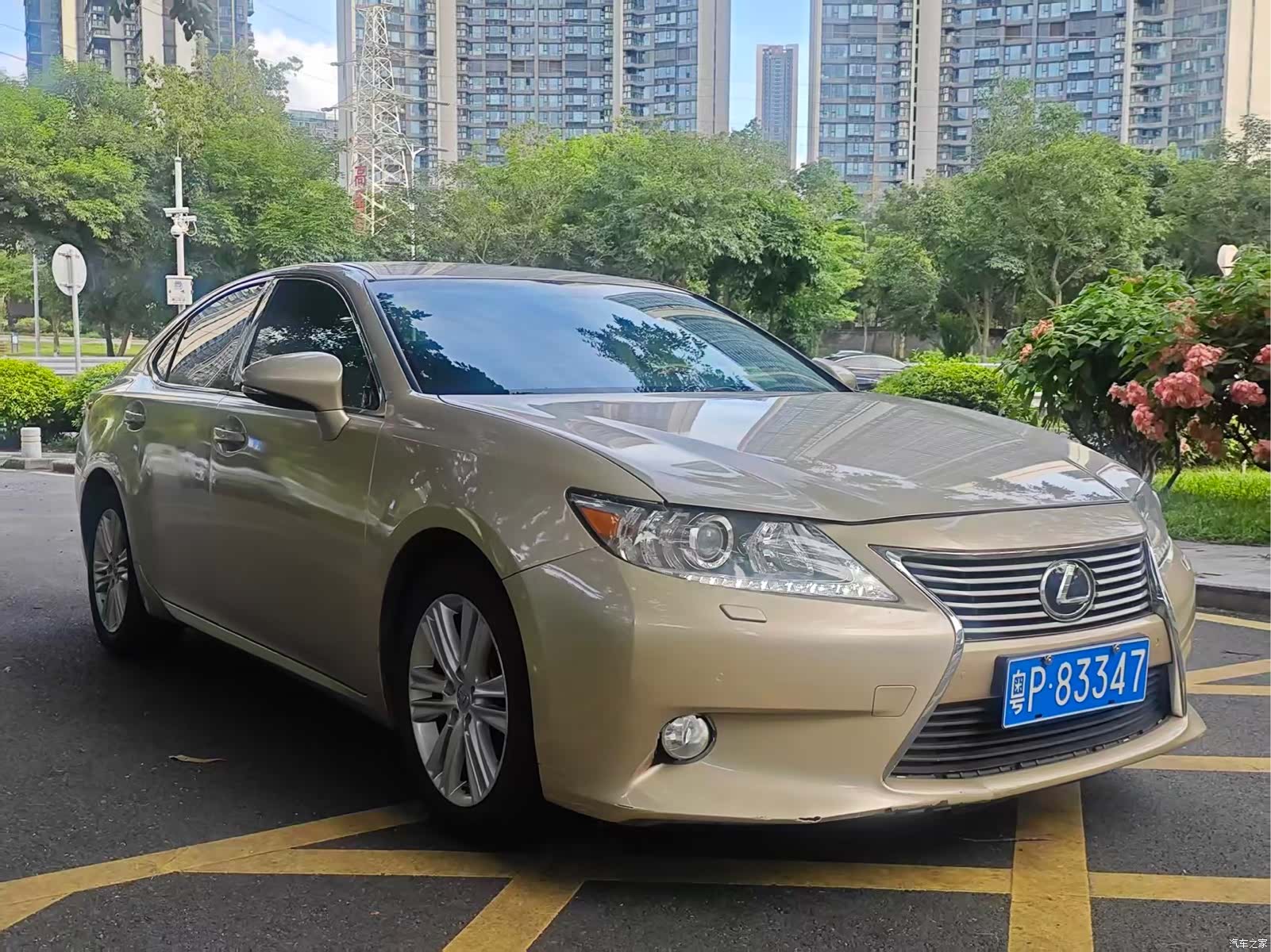 Lexus ES, 2012 3