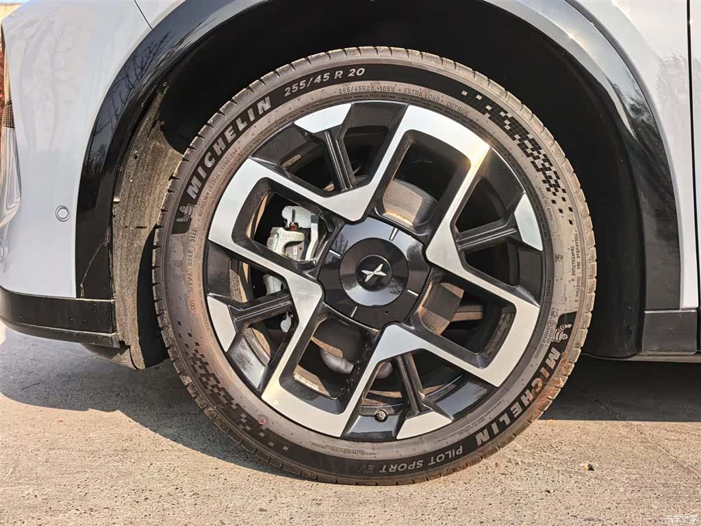 Xpeng G7, 2025 14