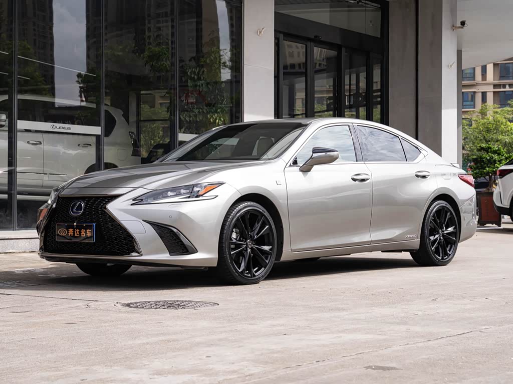 Lexus ES 2021 300h F SPORT