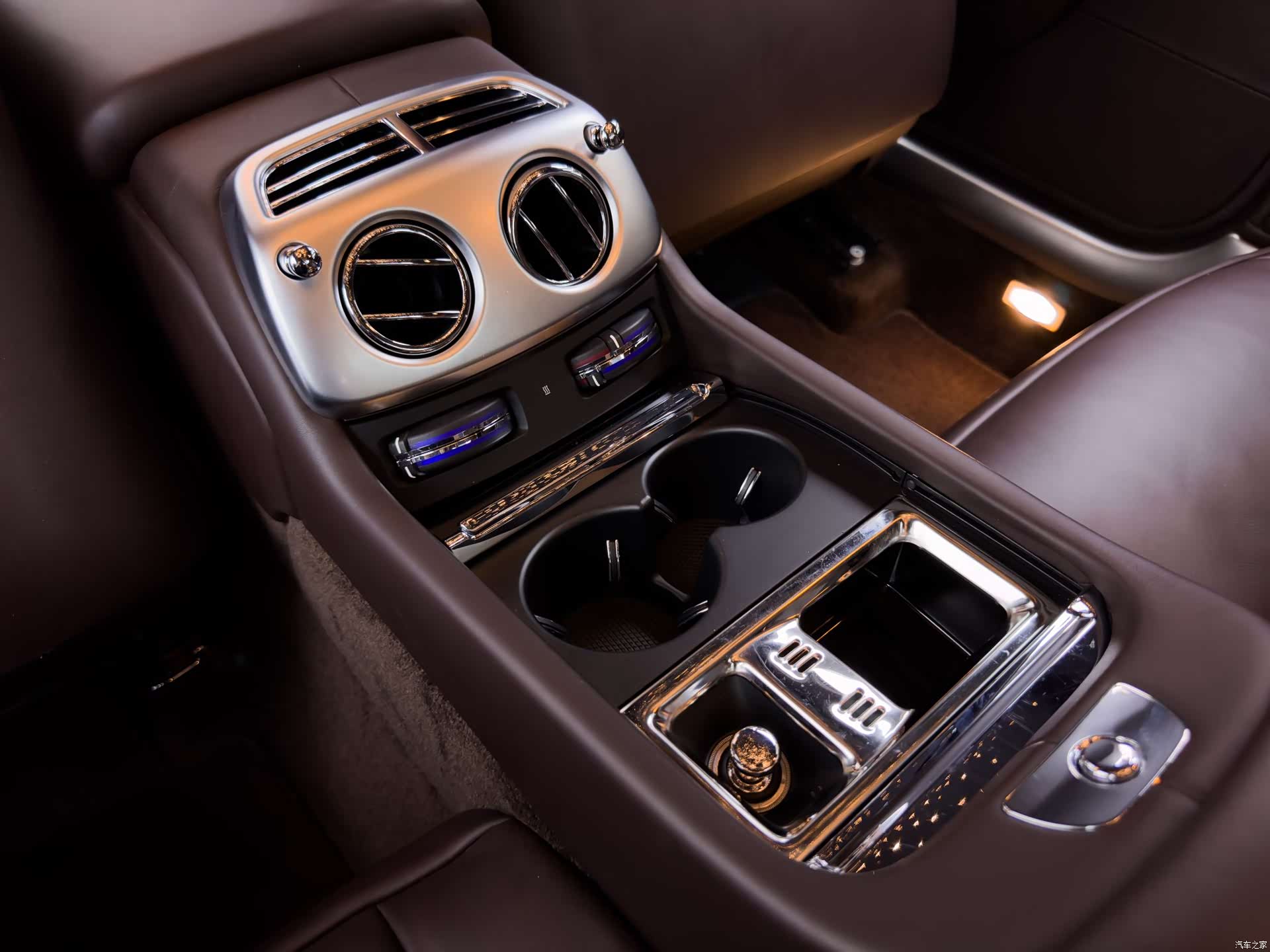 Rolls-Royce Wraith, 2018 22