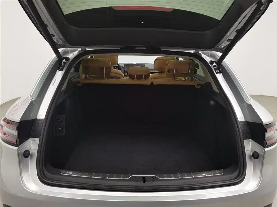 AITO Ask the world M5