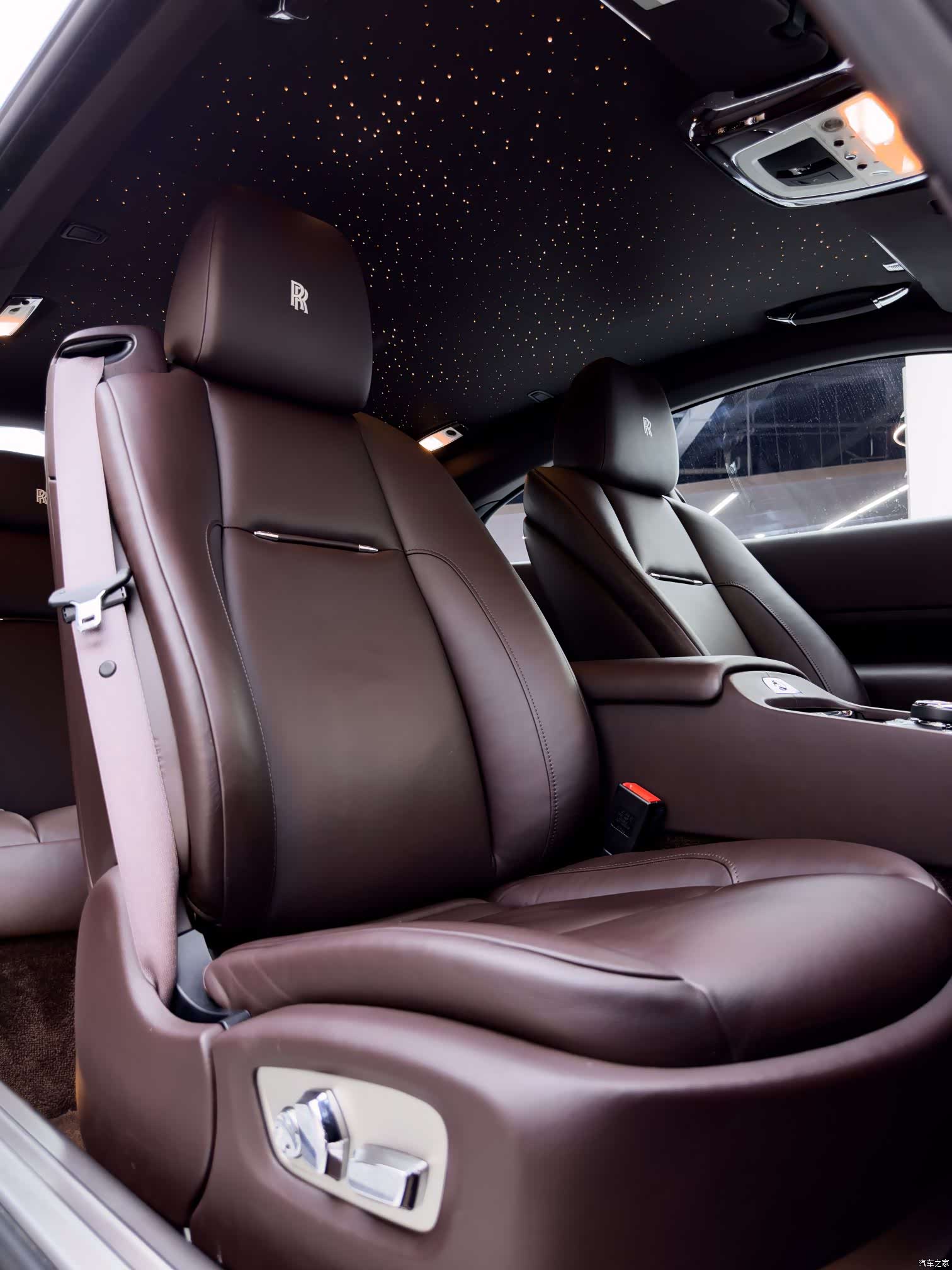 Rolls-Royce Wraith, 2018 11