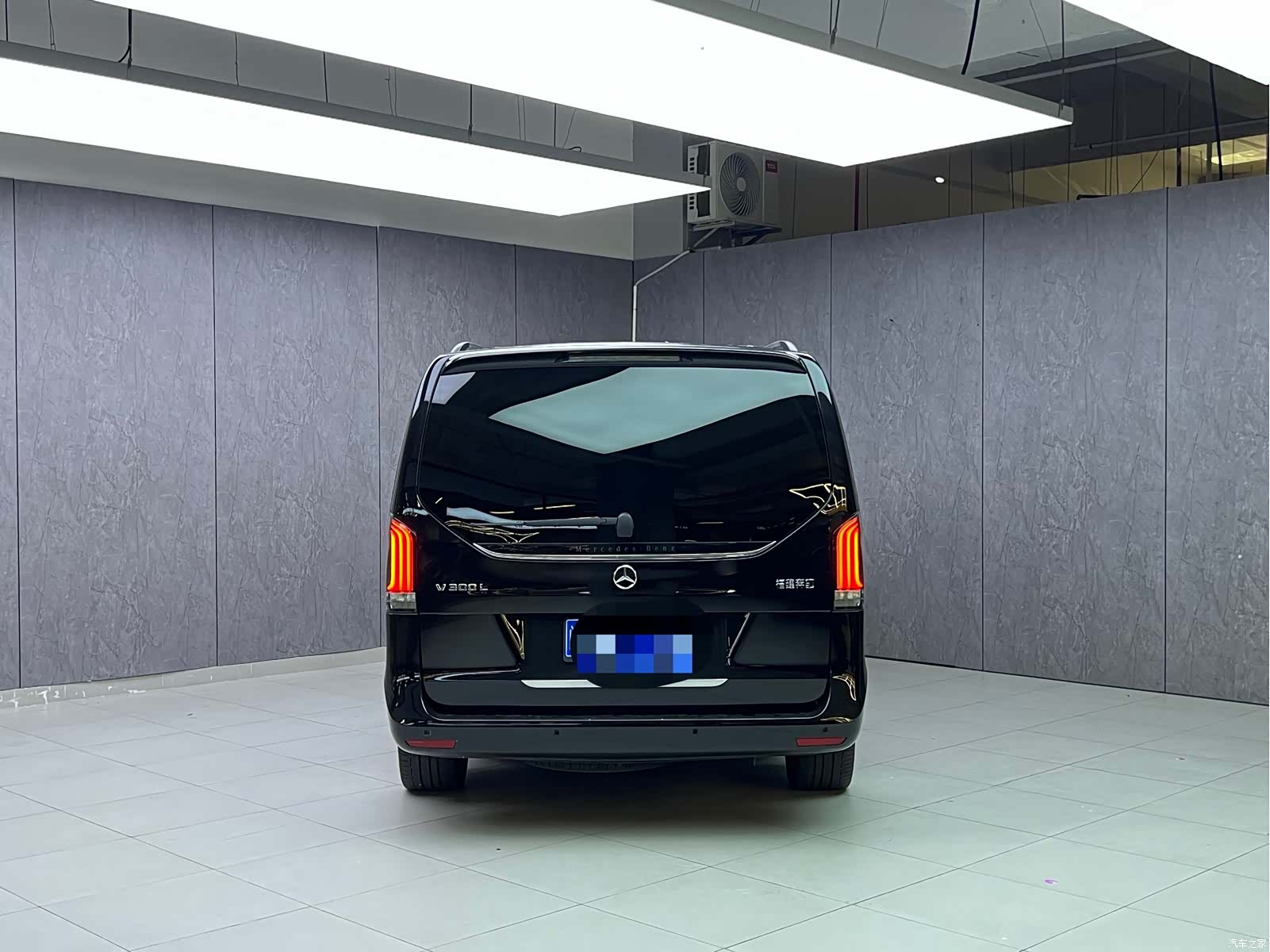 Mercedes-Benz V-Class, 2025 все фото