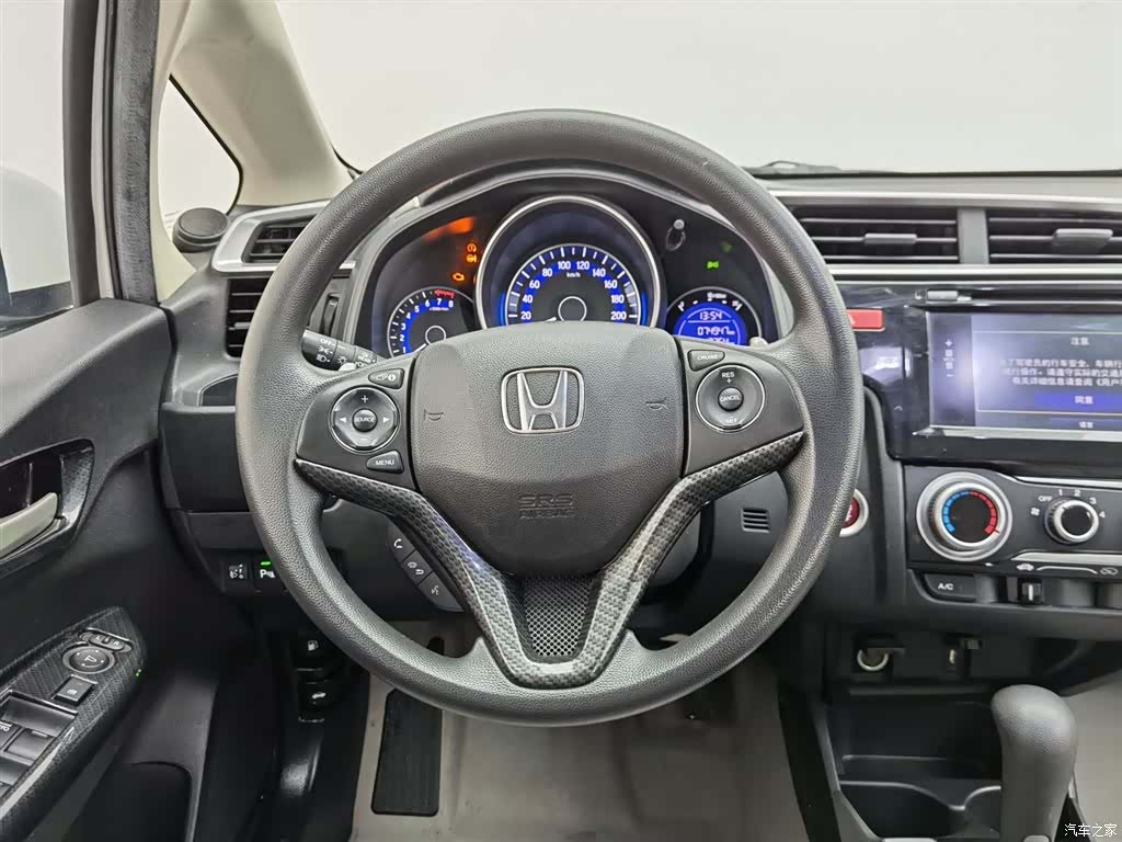 Honda Fit, 2016 11