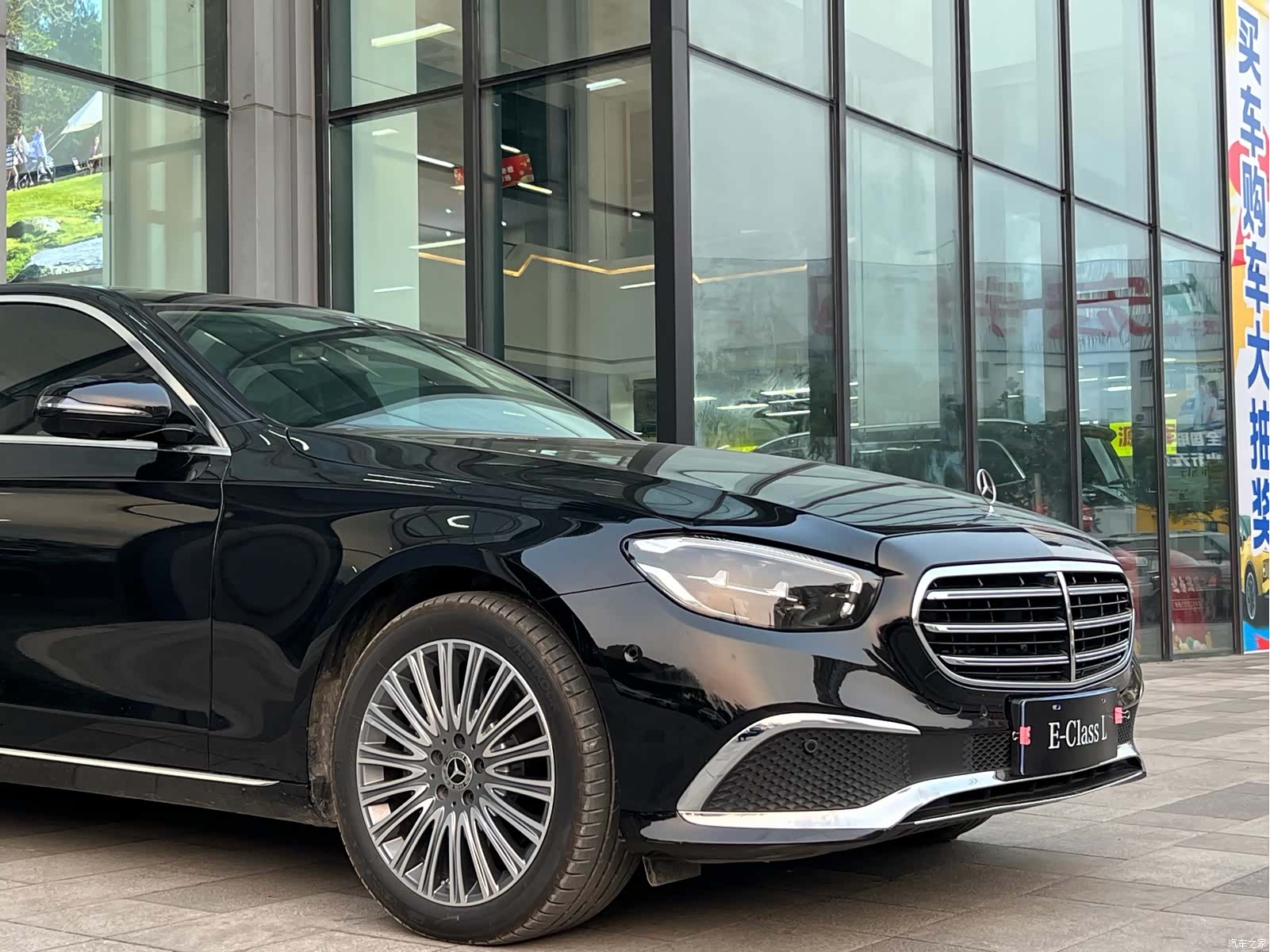 Mercedes-Benz E-Class, 2022 4