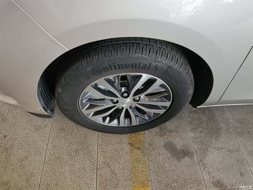 Buick GL8, 2022 25