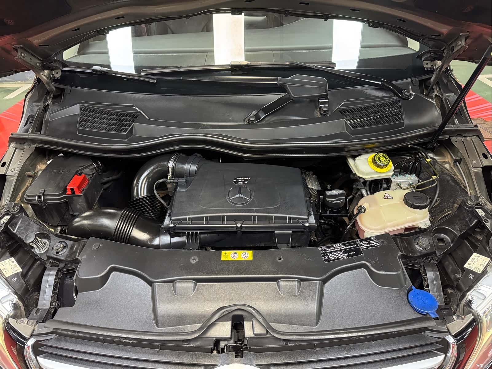 Mercedes-Benz V-Class, 2018 10