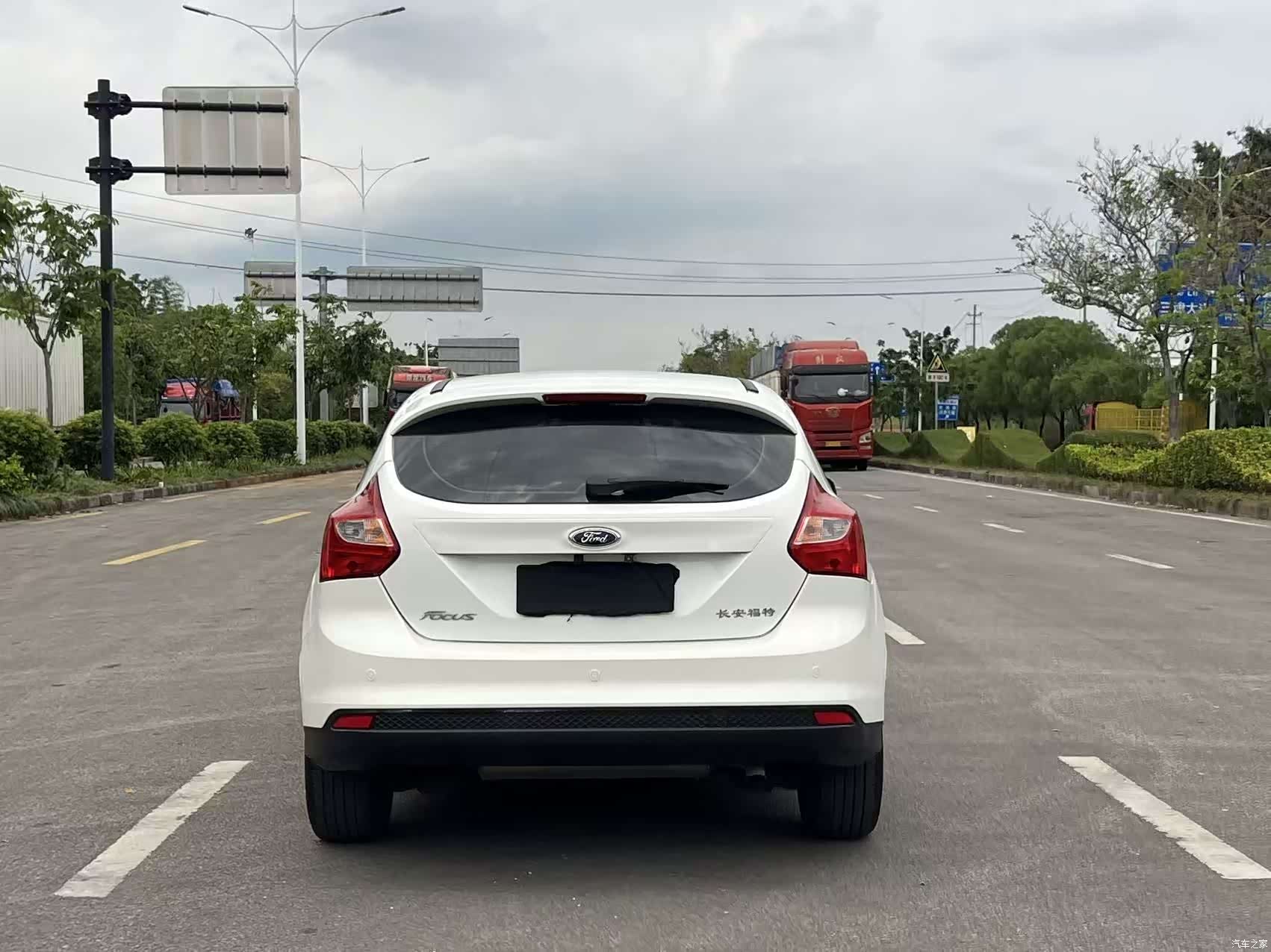 Ford Focus, 2013 6