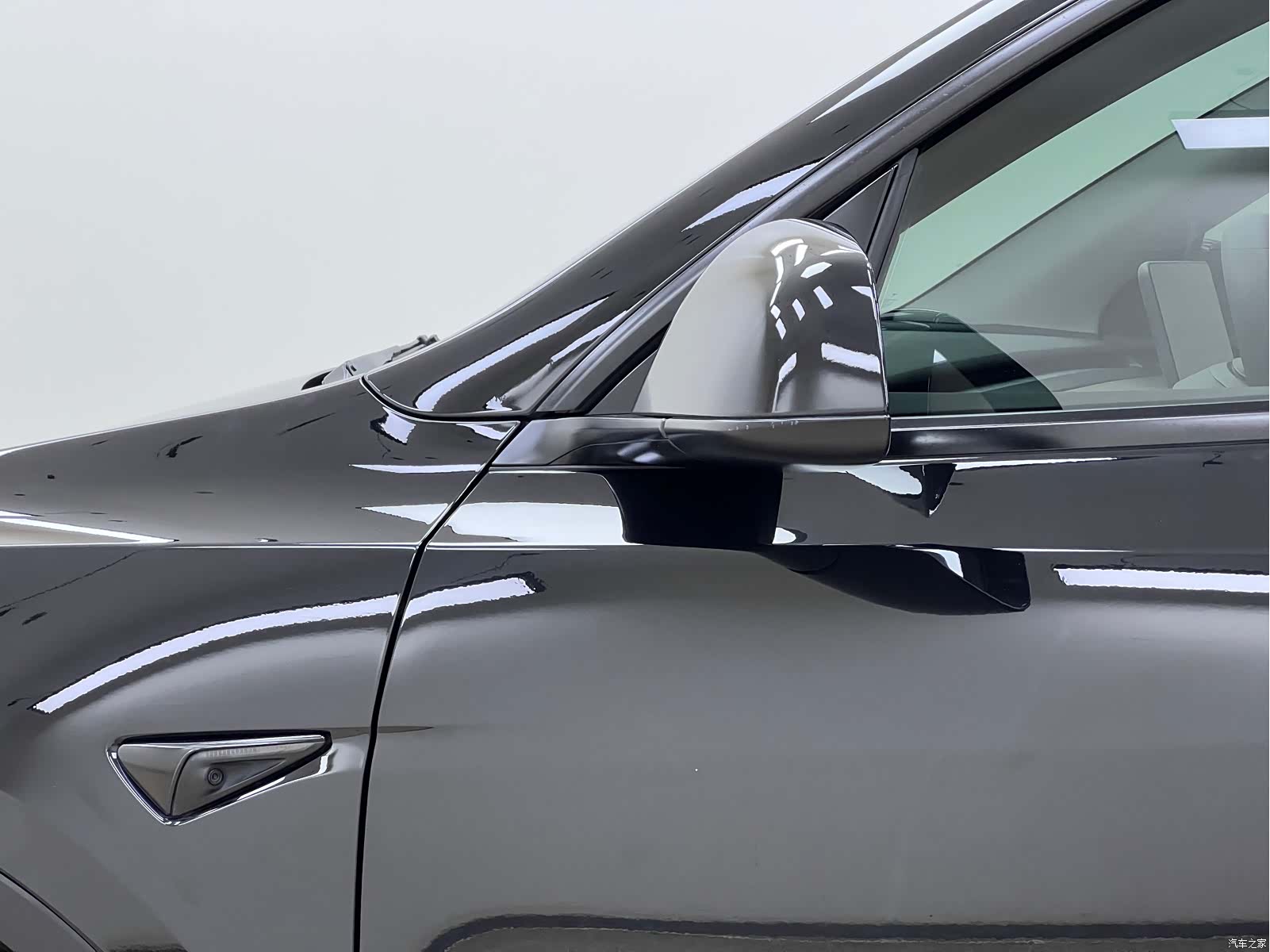 Tesla Model Y, 2023 10